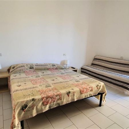 Affittacamere Casa Cynda Follonica Bagian luar foto