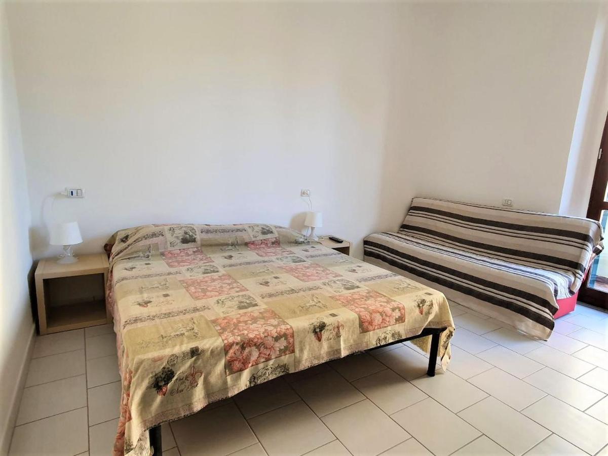 Affittacamere Casa Cynda Follonica Bagian luar foto