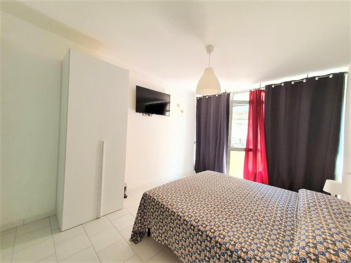 Affittacamere Casa Cynda Follonica Bagian luar foto