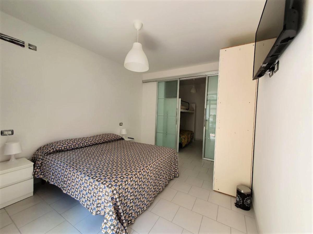Affittacamere Casa Cynda Follonica Bagian luar foto